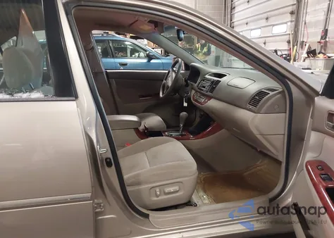 2004 Toyota Camry Xle from USA, damaged, VIN 4T1BE32K14U828871